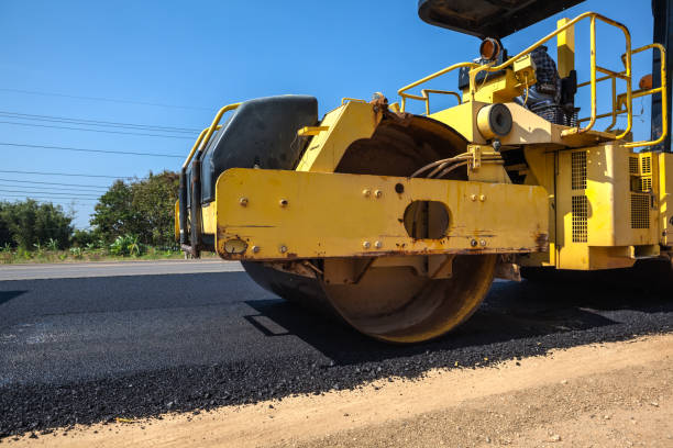 Best Asphalt Driveway Paving in Singac, NJ